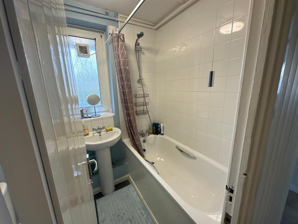 Cozy Room In Shared Home Near Canary Wharf London Kültér fotó